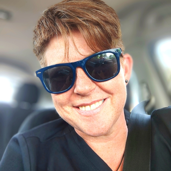 Meet your Posher, Alicia - Picture 1 of 1